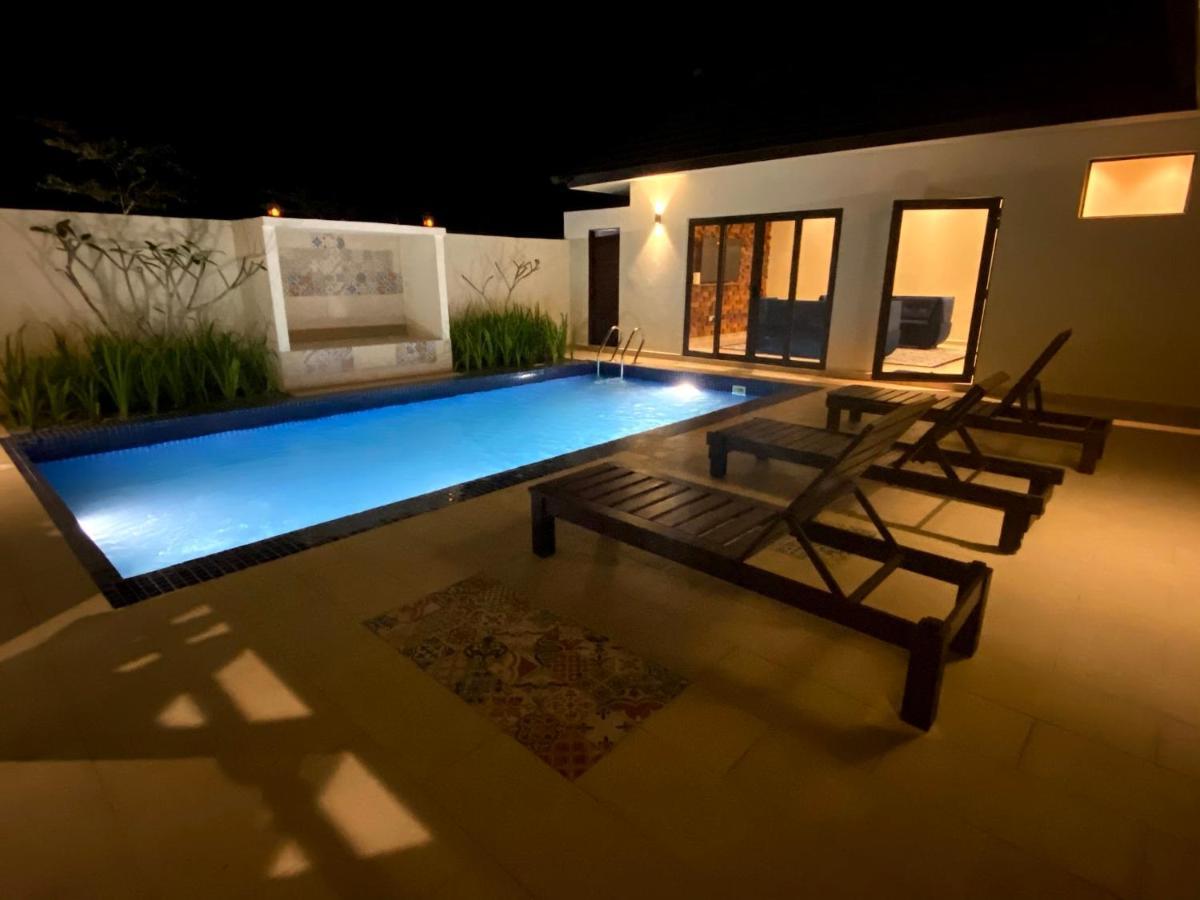 Charis Pool Villa 2 - 3 Bedroom With Private Pool Bentong Buitenkant foto