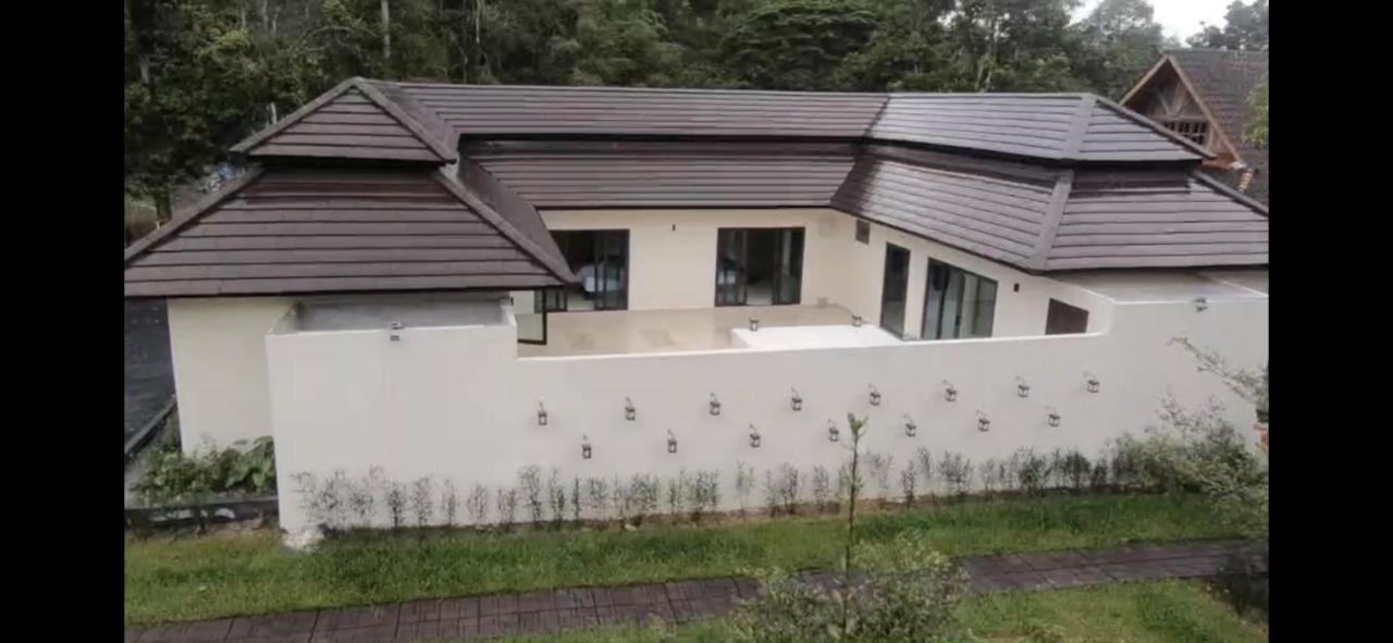 Charis Pool Villa 2 - 3 Bedroom With Private Pool Bentong Buitenkant foto