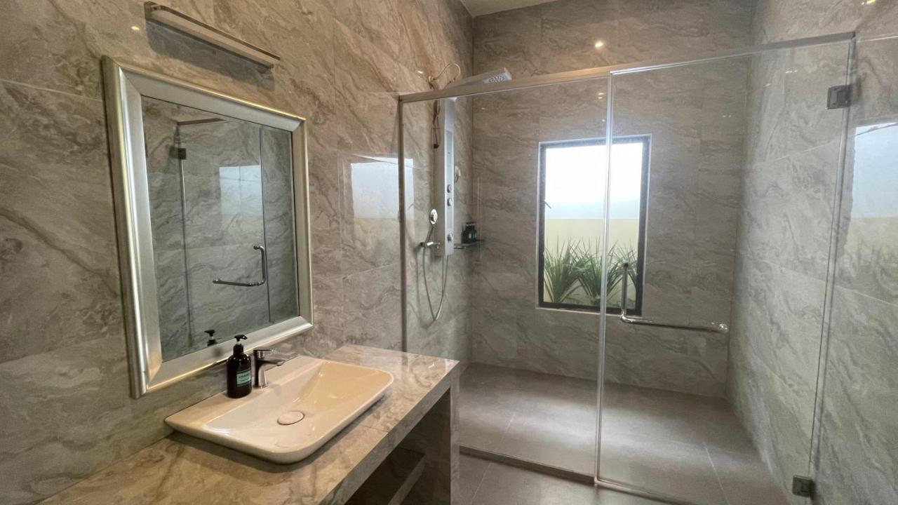 Charis Pool Villa 2 - 3 Bedroom With Private Pool Bentong Buitenkant foto
