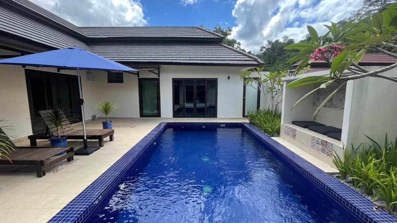 Charis Pool Villa 2 - 3 Bedroom With Private Pool Bentong Buitenkant foto