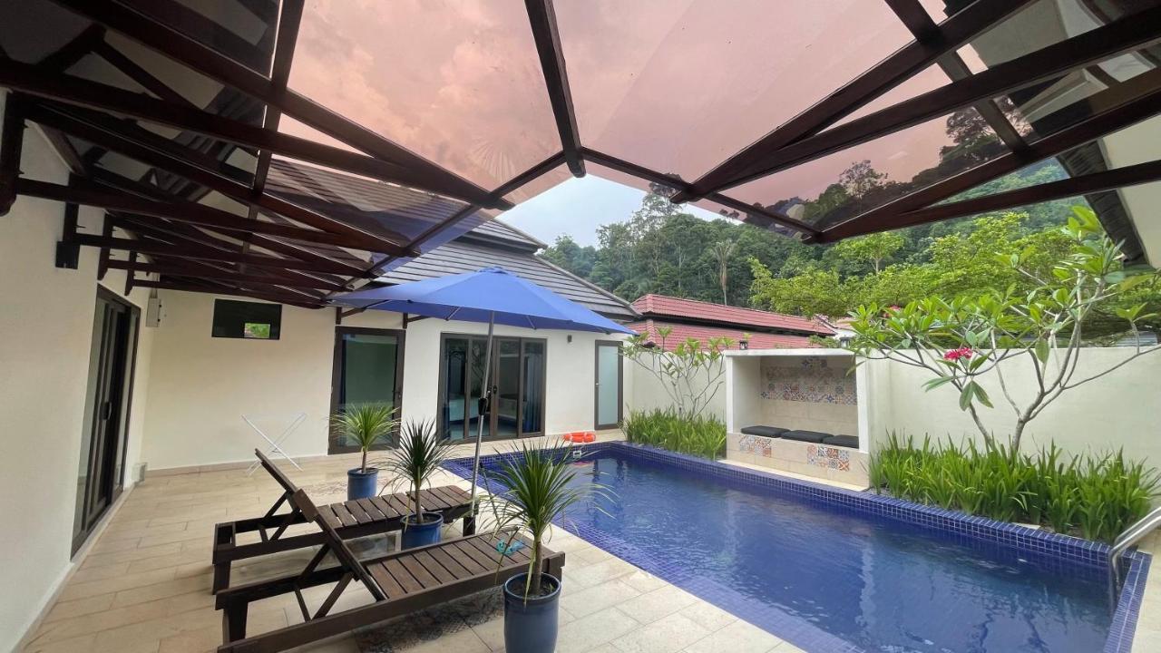 Charis Pool Villa 2 - 3 Bedroom With Private Pool Bentong Buitenkant foto